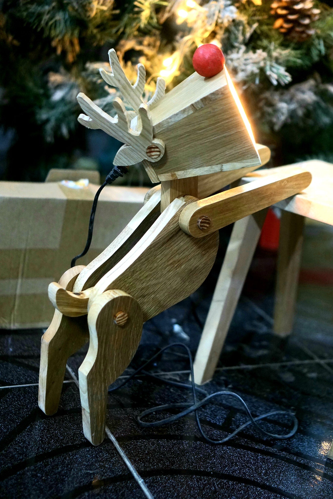 Reindeer lamp design file, printable template ,laser cut ,CNC - LoyocaWorkshop